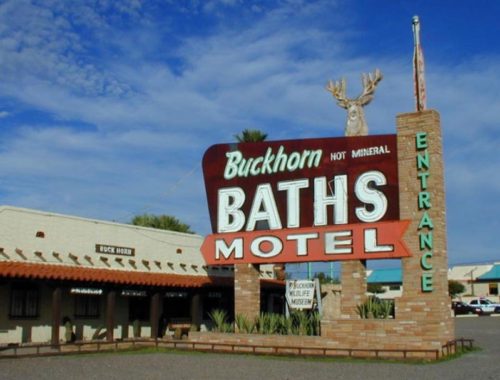 buckhorn baths sign