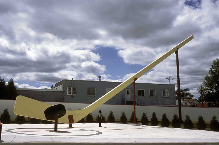Giant hockey stick in Eveleth, Minnesota, home of the US Hockey Hall of Fame