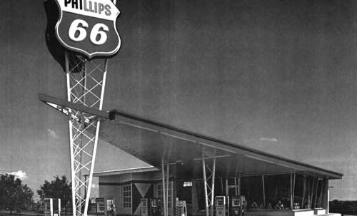 Vanishing Points: Phillips’ Postwar “New Look” Service Stations