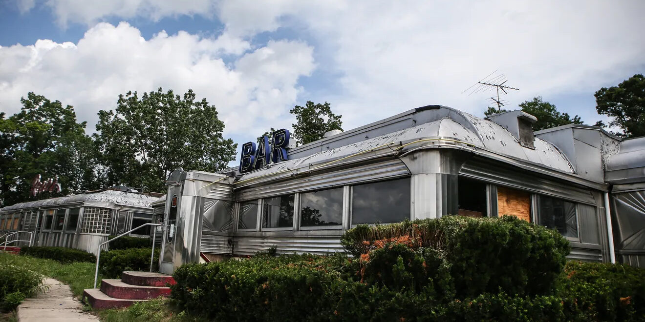 Rosies-Diner Rosie's Diner and friend