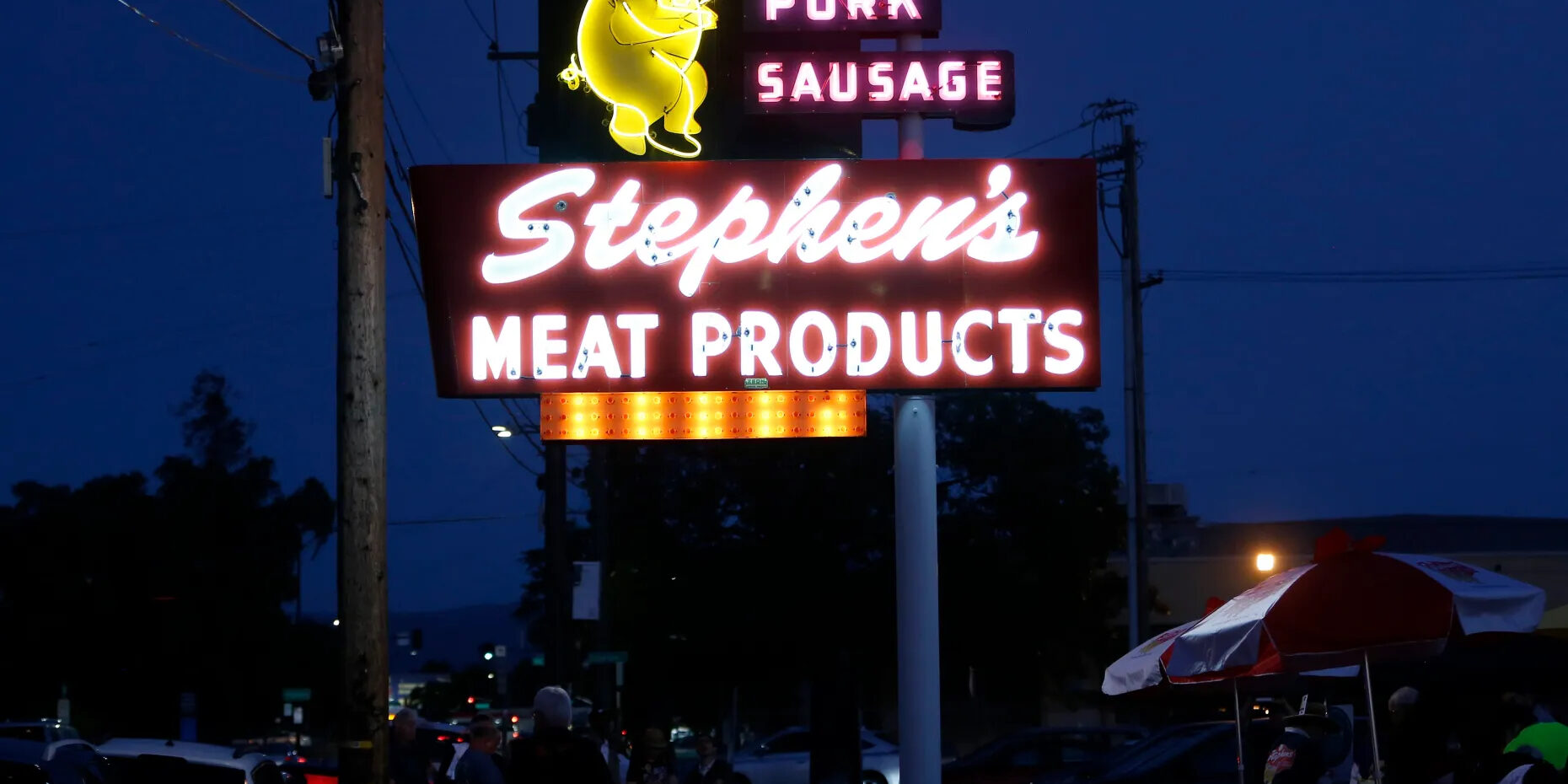 Dancing_Pig_Neon_Sign_San_Jose