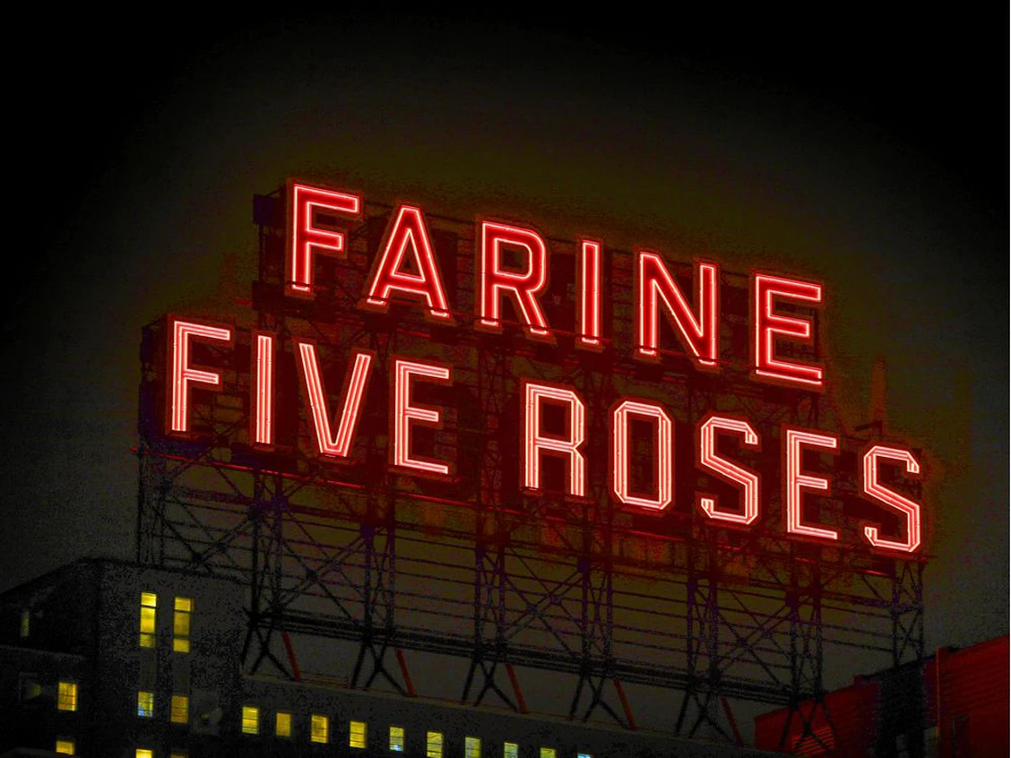 Five-Roses-Neon-Sign-Montreal