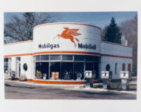 March Mobilgas, Mt. Clemens, Michigan. © John Margolies, 2004