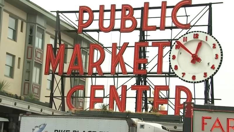 Pike_Place_Market_Sign_Seattle