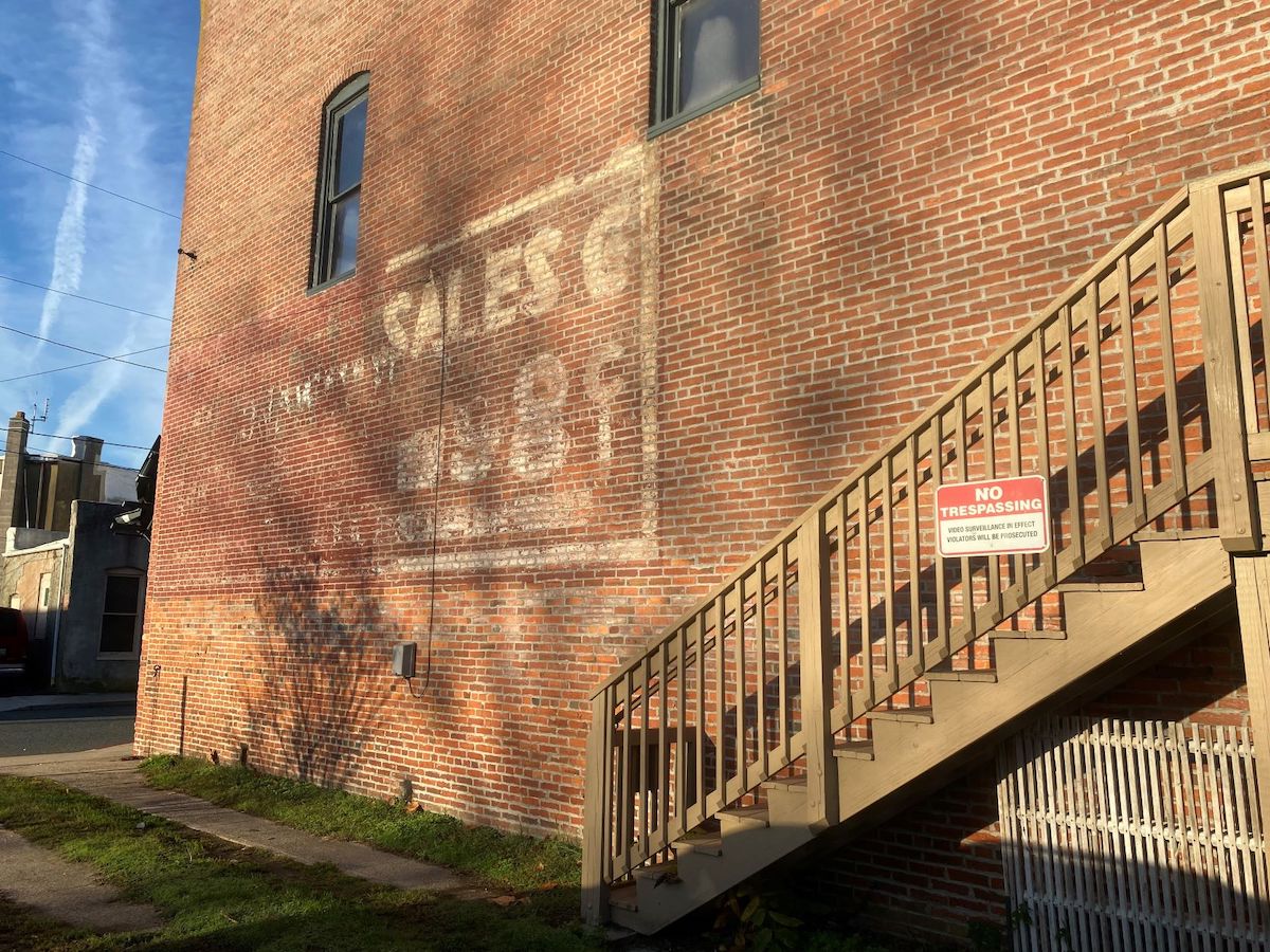 Berlin_Maryland_Ghost_Sign