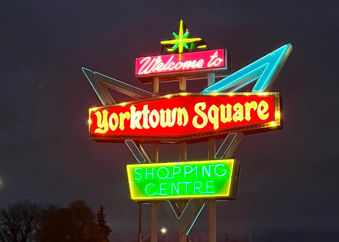 yorktown-square-Windsor-Ontario