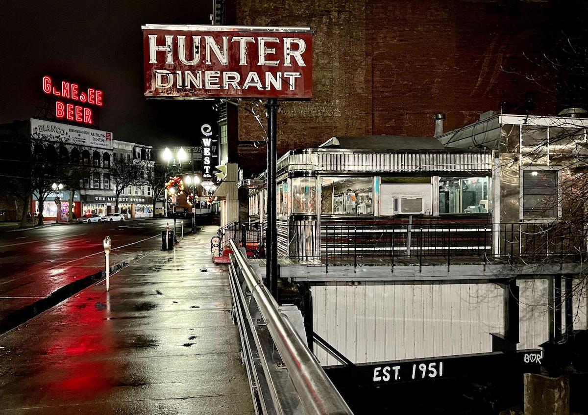 Hunter_Dinerant_Diner_Auburn_NY