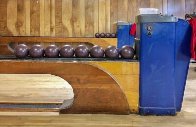 Bowling alley ball rack