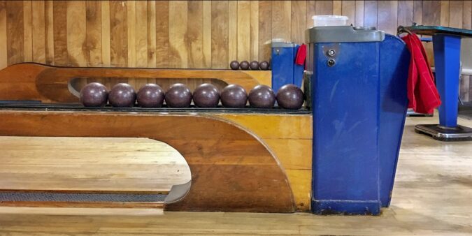 Bowling alley ball rack