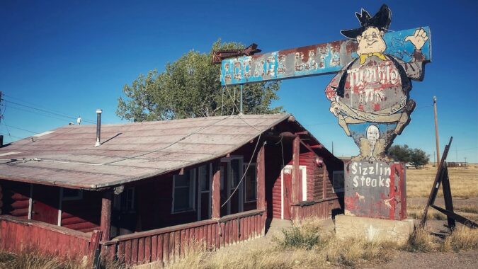 Tumble-Inn-Wyoming-Wikipedia-Wes-Dickinson