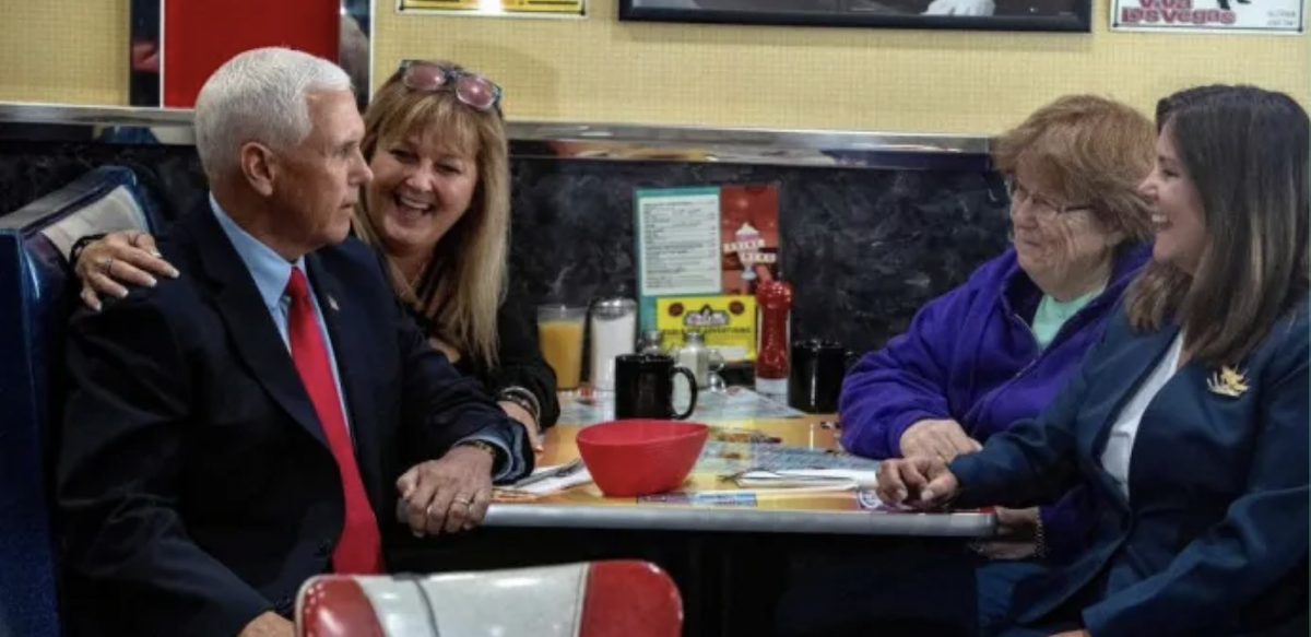 Mike_Pence_New-Hampshire_Diner