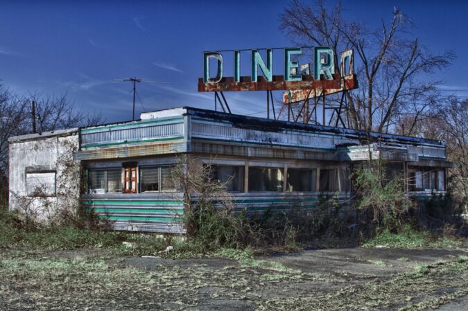 Abandoned-diner-on-Route-22-in-New-Jersey