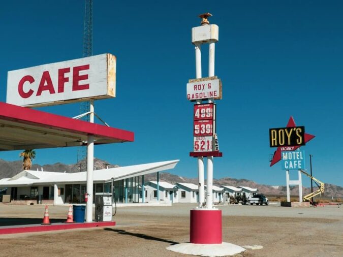 Roys_Motel__Cafe_Amboy_CA